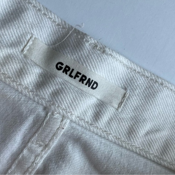 GRLFRND • White Destructed Beverly Bermuda Shorts - Picture 7 of 11